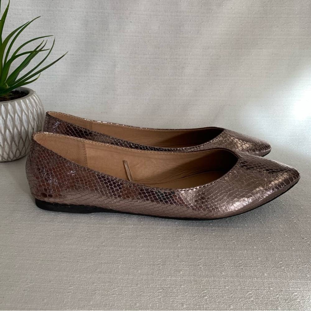 Lane Bryant Snake Texture Pewter Metallic Pointed Toe Flats Woman’s 10W - Picture 5 of 12